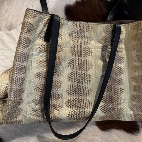 BMay Bags Embossed Python Soft Leather Essential Tote Purse Handbag - Picture 5 of 13